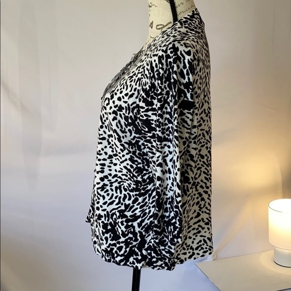 S: Talbots Cardigan Sweater Women’s Sz 1X Animal Print Black/Cream 3/4 Sleeves - Picture 2 of 7